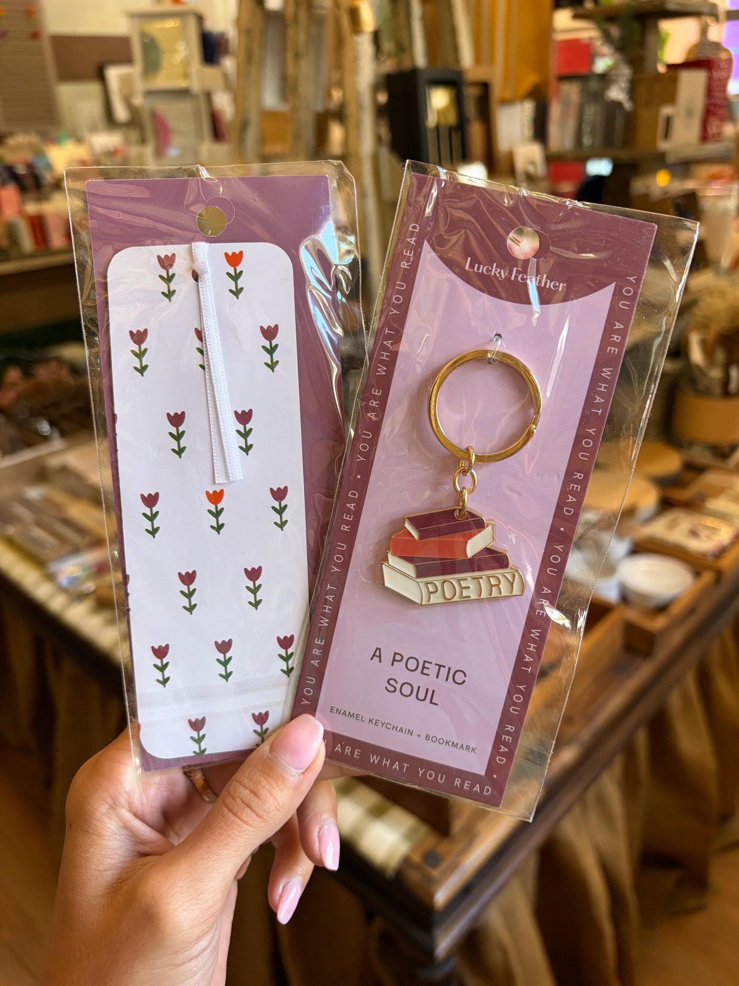 Book Lover - keychain & bookmark