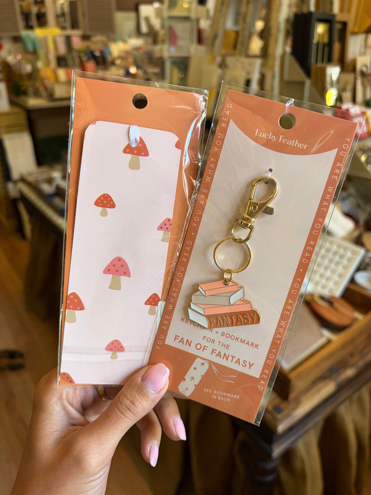 Book Lover - keychain & bookmark