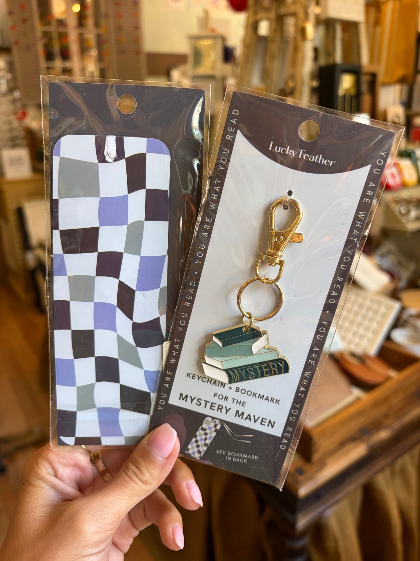 Book Lover - keychain & bookmark