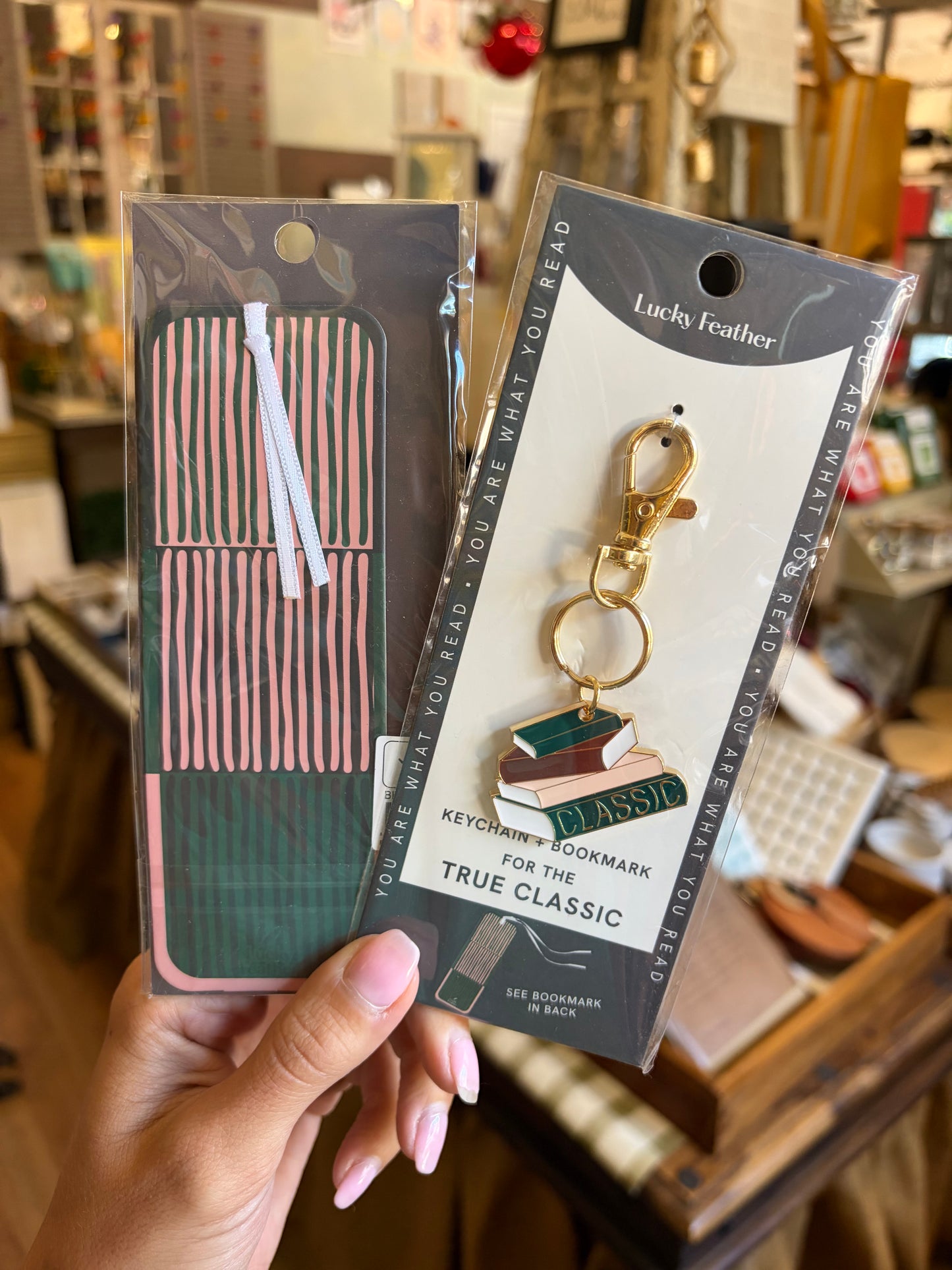 Book Lover - keychain & bookmark
